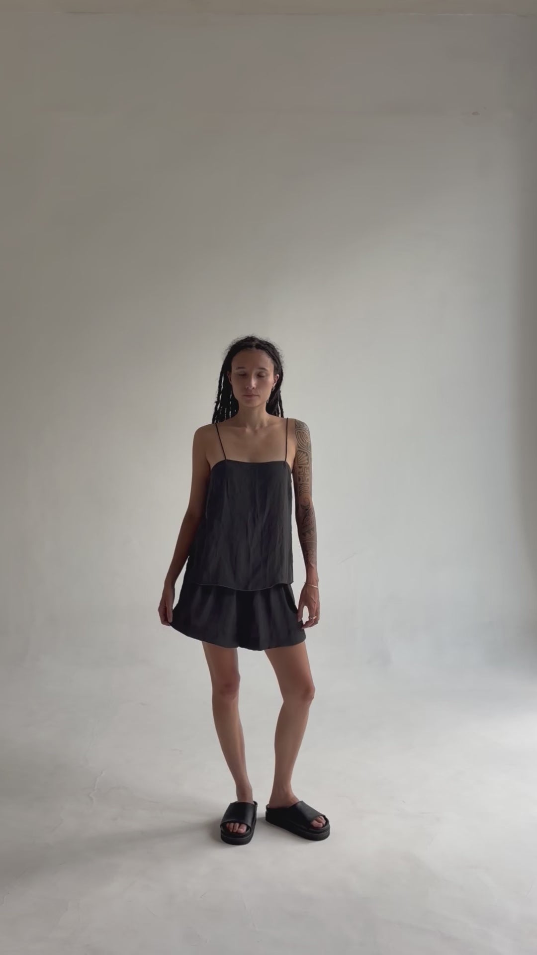 Evi Silky Shorts in Charcoal